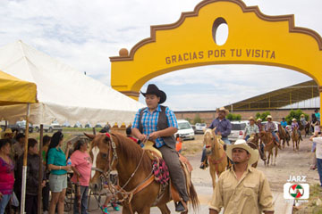 Cabalgata 23