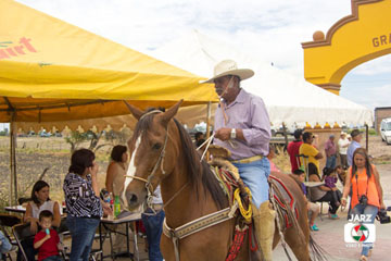 Cabalgata 38